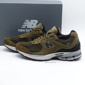 NEW Size 10.5 Men's New Balance 2002R Sneakers U2002RR Woodland/Black